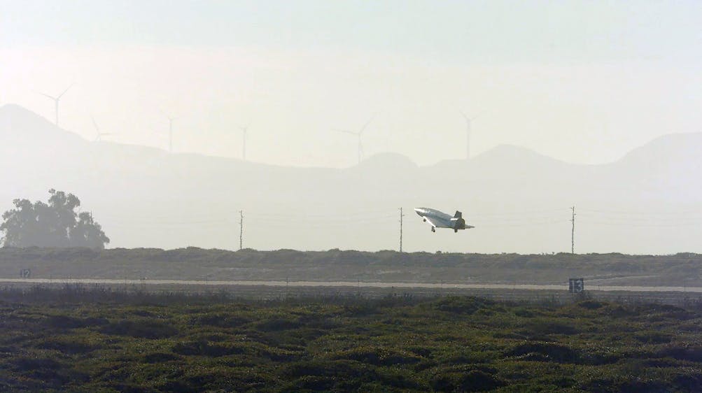Stratolaunchs Talon A2 first autonomous landing at Vandenberg Space Force Base